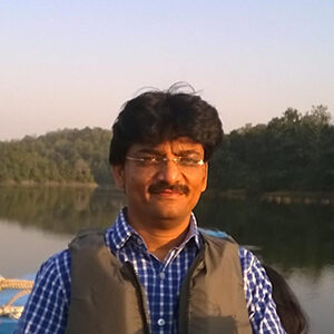 Dr.-Sandeep-Jain-300x300-1.jpg